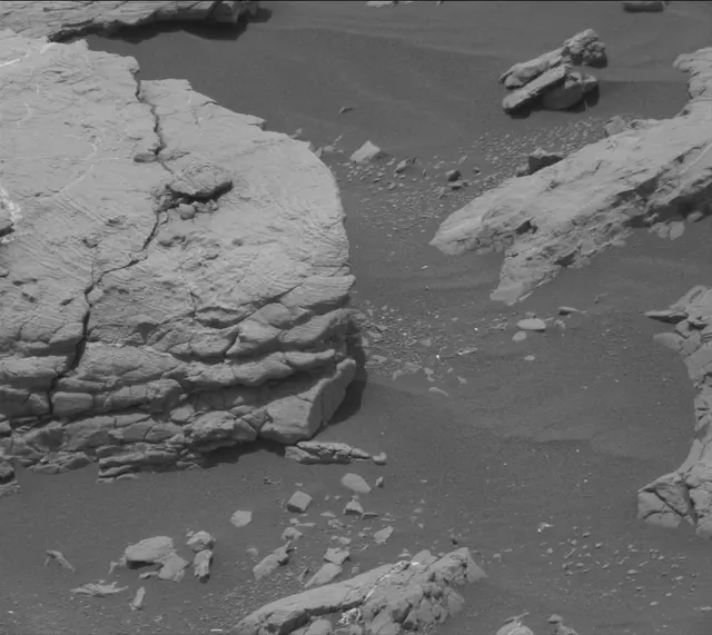Sol 2975: Mast Camera (Mastcam)