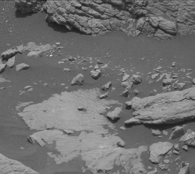 Sol 2975: Mast Camera (Mastcam)