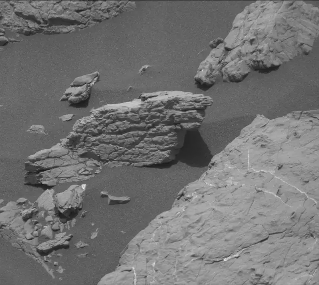 Sol 2975: Mast Camera (Mastcam)