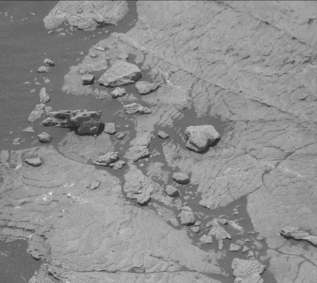 Sol 2979: Mast Camera (Mastcam)