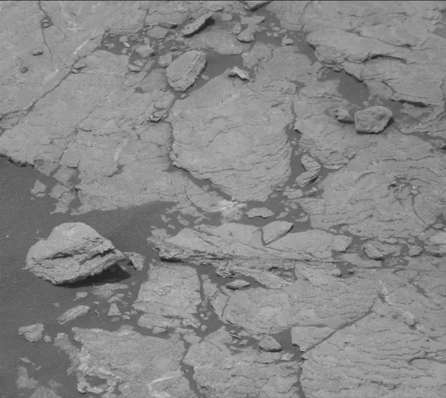 Sol 2979: Mast Camera (Mastcam)