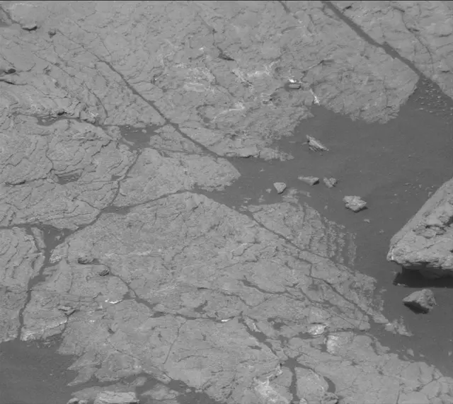 Sol 2979: Mast Camera (Mastcam)