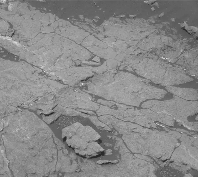 Sol 2979: Mast Camera (Mastcam)