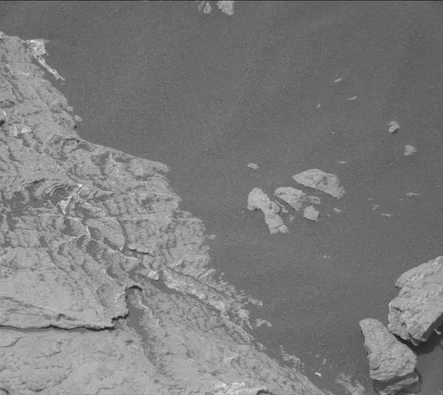 Sol 2979: Mast Camera (Mastcam)