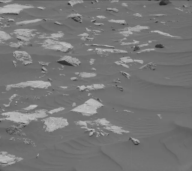 Sol 2985: Mast Camera (Mastcam)