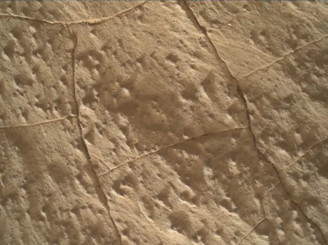 Sol 2989: Mars Hand Lens Imager (MAHLI)