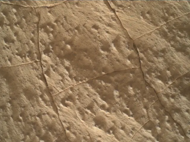 Sol 2989: Mars Hand Lens Imager (MAHLI)