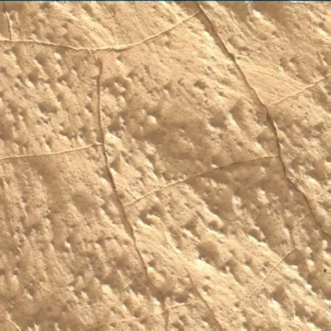 Sol 2989: Mars Hand Lens Imager (MAHLI)