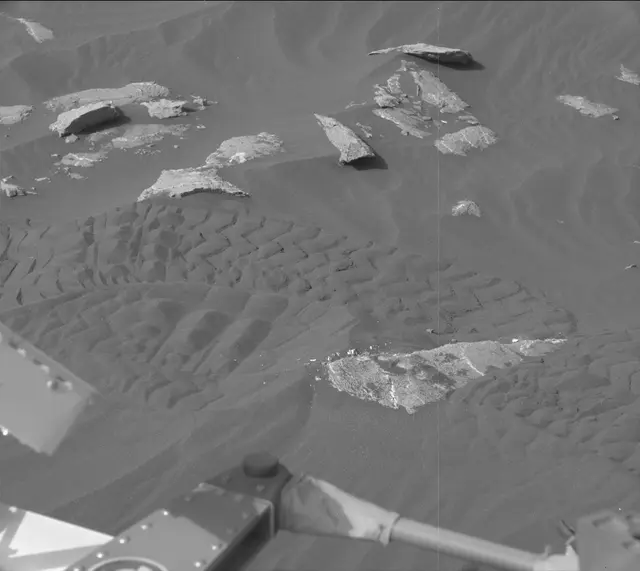 Sol 2991: Mast Camera (Mastcam)