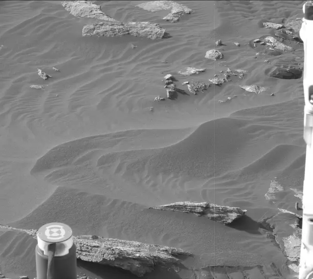 Sol 2991: Mast Camera (Mastcam)