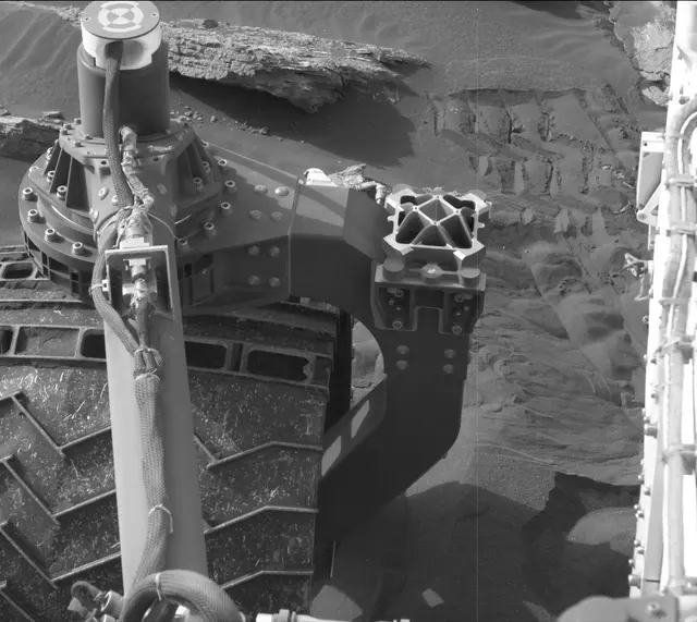 Sol 2991: Mast Camera (Mastcam)