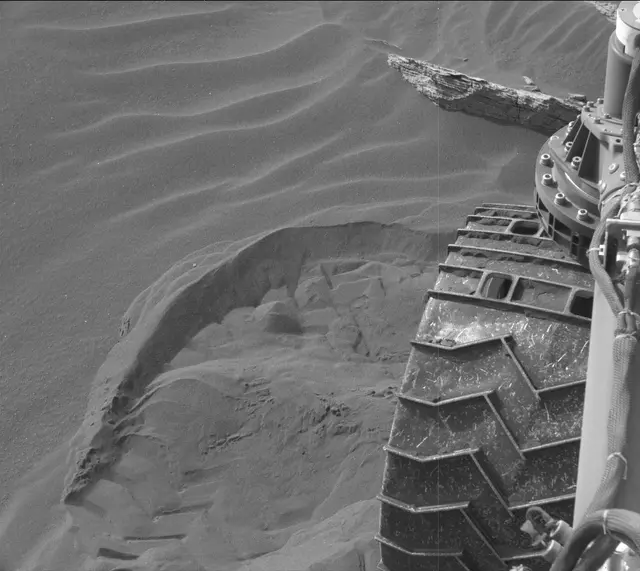 Sol 2991: Mast Camera (Mastcam)