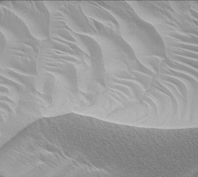 Sol 2991: Mast Camera (Mastcam)