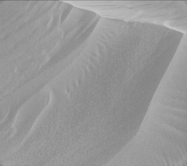 Sol 2991: Mast Camera (Mastcam)