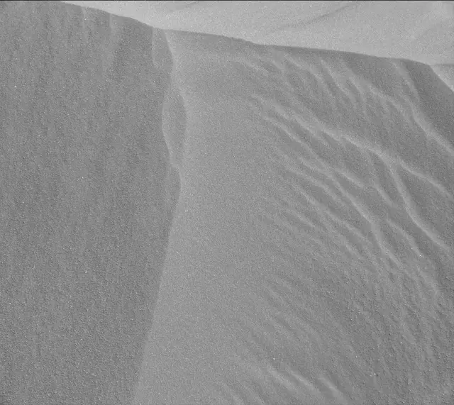 Sol 2991: Mast Camera (Mastcam)