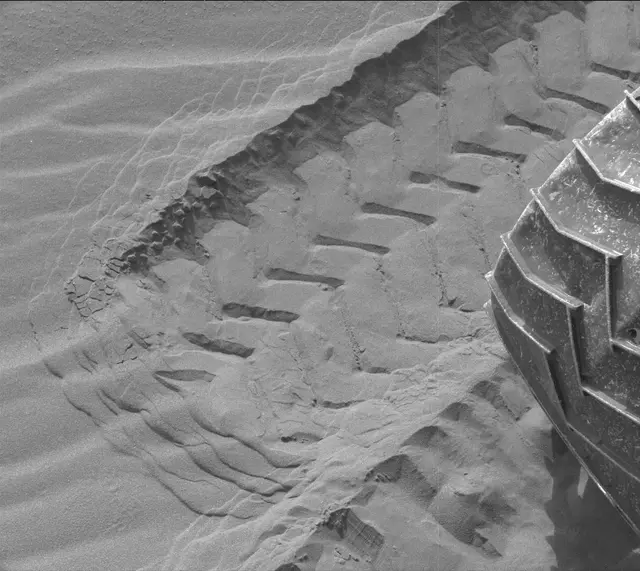 Sol 2991: Mast Camera (Mastcam)