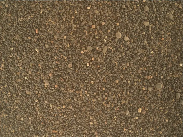 Sol 2993: Mars Hand Lens Imager (MAHLI)