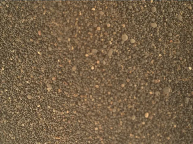 Sol 2993: Mars Hand Lens Imager (MAHLI)
