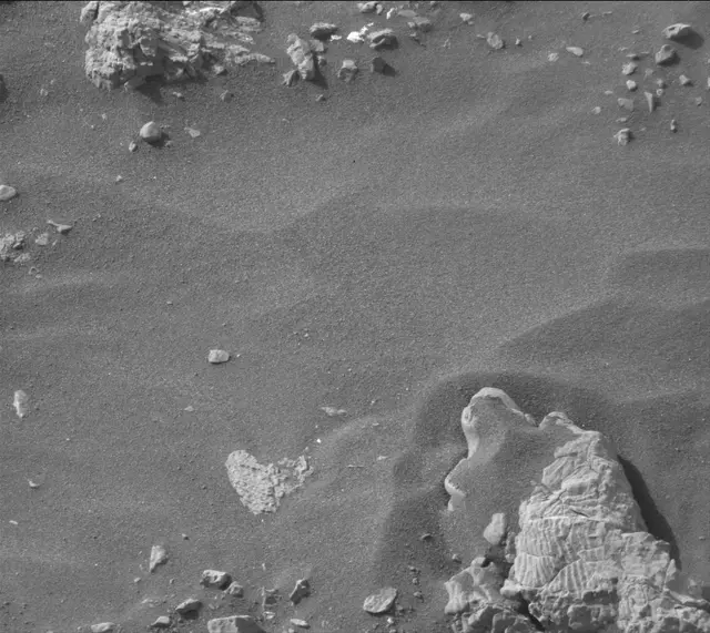 Sol 2995: Mast Camera (Mastcam)