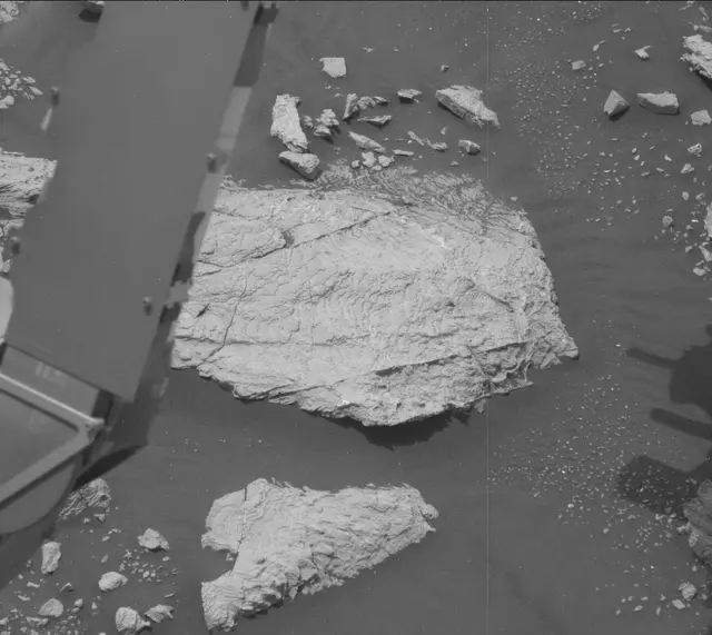 Sol 2999: Mast Camera (Mastcam)