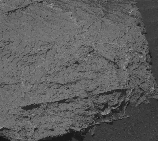 Sol 2999: Mast Camera (Mastcam)