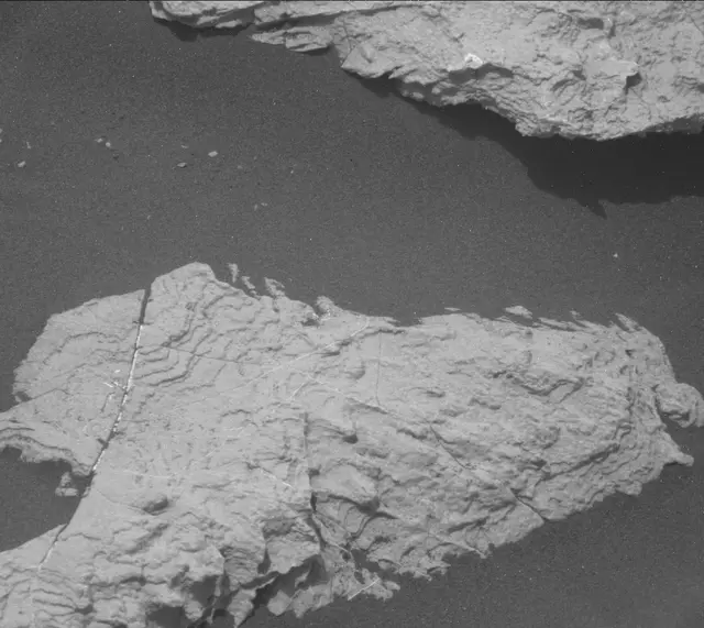 Sol 2999: Mast Camera (Mastcam)