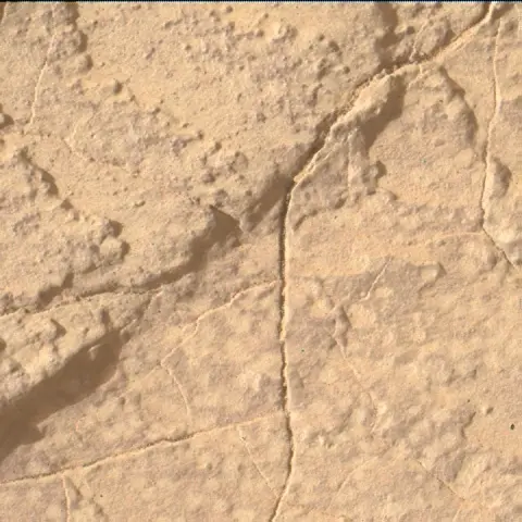 Sol 2999: Mars Hand Lens Imager (MAHLI)