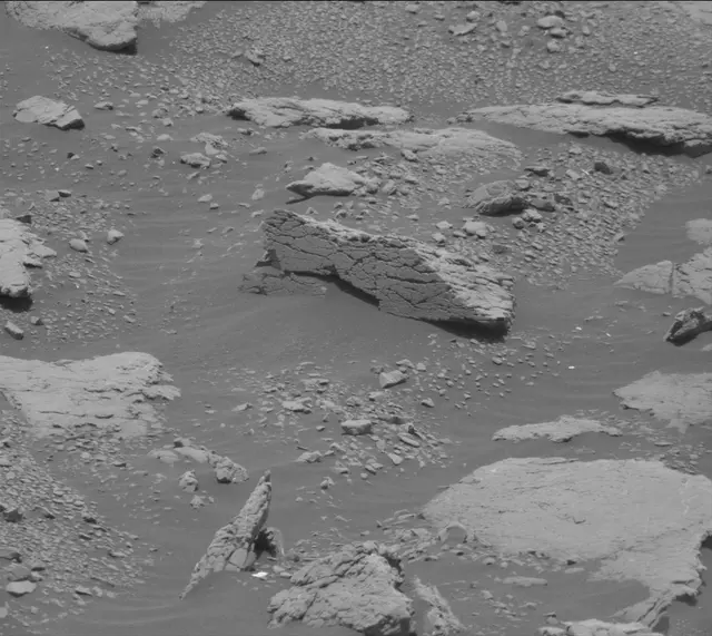 Sol 3003: Mast Camera (Mastcam)