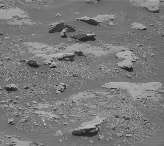 Sol 3003: Mast Camera (Mastcam)