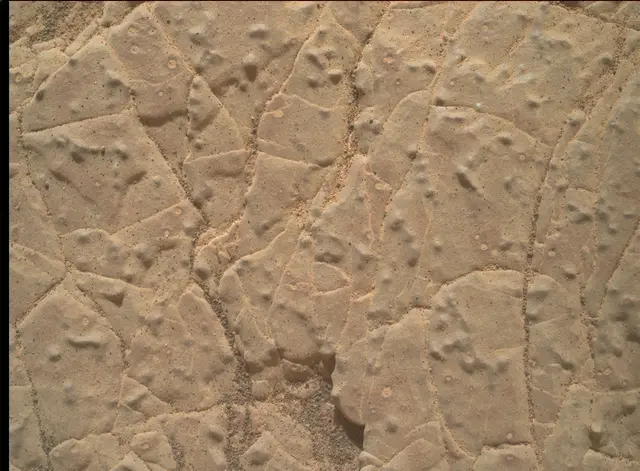 Sol 3004: Mars Hand Lens Imager (MAHLI)