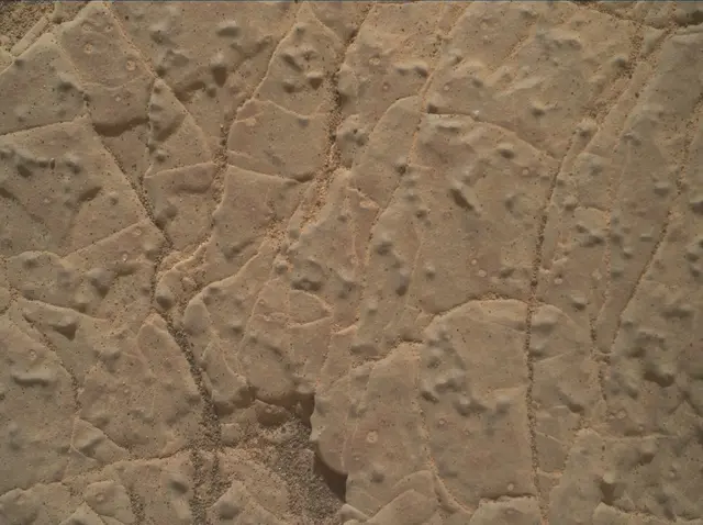 Sol 3004: Mars Hand Lens Imager (MAHLI)