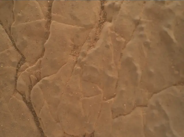 Sol 3004: Mars Hand Lens Imager (MAHLI)