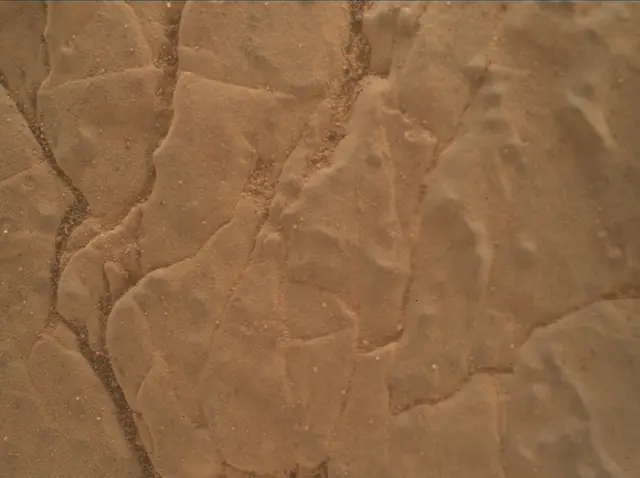 Sol 3004: Mars Hand Lens Imager (MAHLI)