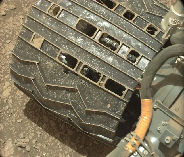 Sol 3005: Mast Camera (Mastcam)