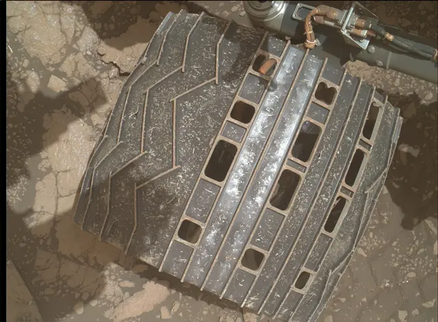 Sol 3005: Mars Hand Lens Imager (MAHLI)