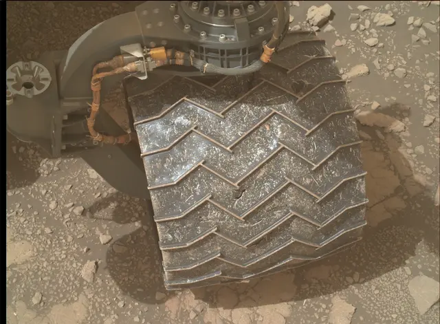 Sol 3005: Mars Hand Lens Imager (MAHLI)
