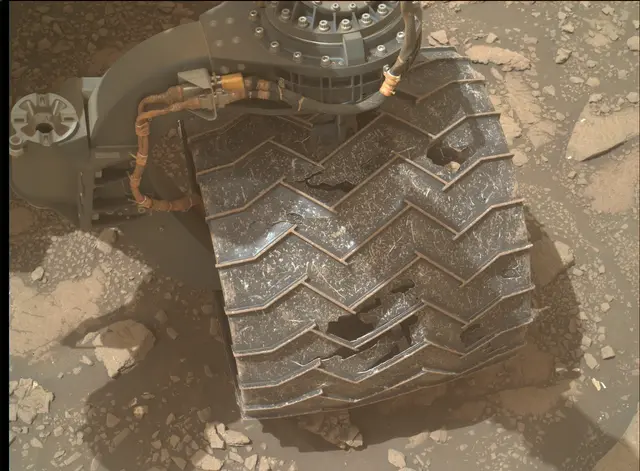 Sol 3005: Mars Hand Lens Imager (MAHLI)
