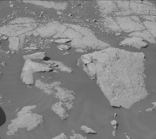Sol 3036: Mast Camera (Mastcam)
