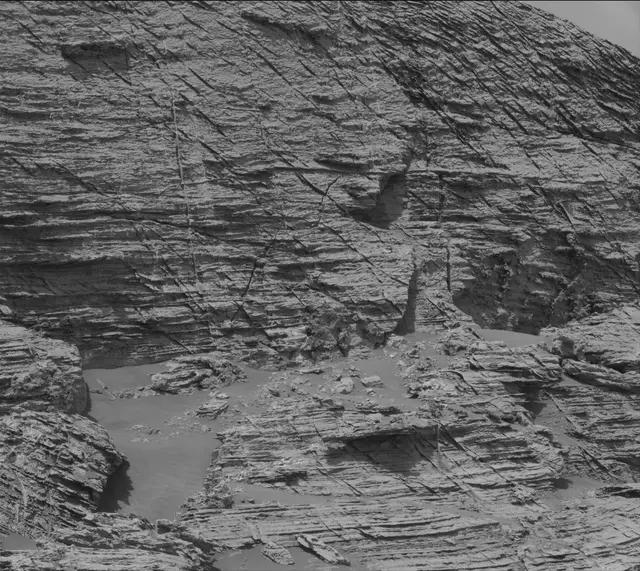 Sol 3060: Mast Camera (Mastcam)