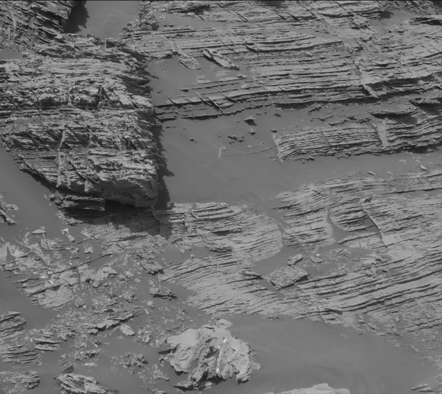 Sol 3060: Mast Camera (Mastcam)