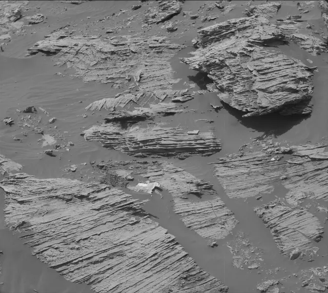 Sol 3060: Mast Camera (Mastcam)