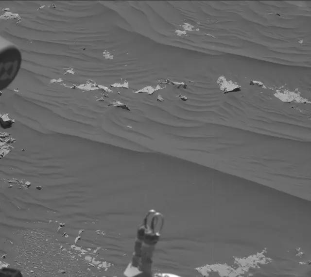 Sol 3060: Mast Camera (Mastcam)