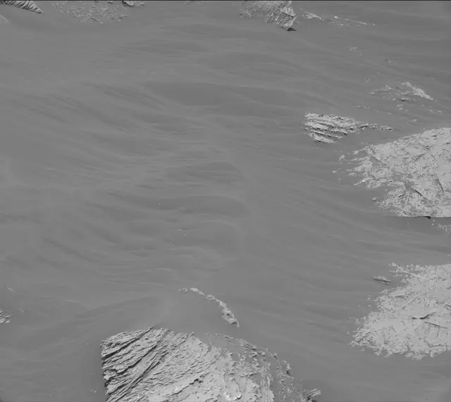 Sol 3060: Mast Camera (Mastcam)