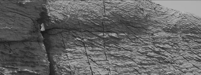Sol 3061: Mast Camera (Mastcam)
