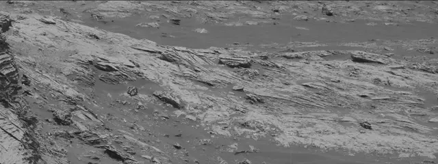 Sol 3061: Mast Camera (Mastcam)