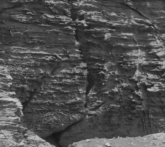 Sol 3061: Mast Camera (Mastcam)