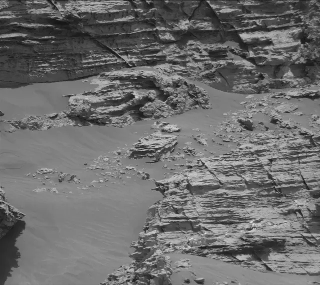 Sol 3061: Mast Camera (Mastcam)