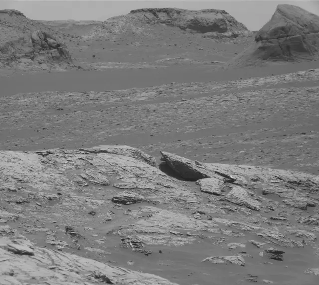 Sol 3061: Mast Camera (Mastcam)