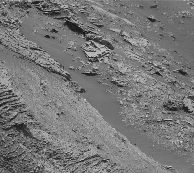 Sol 3061: Mast Camera (Mastcam)