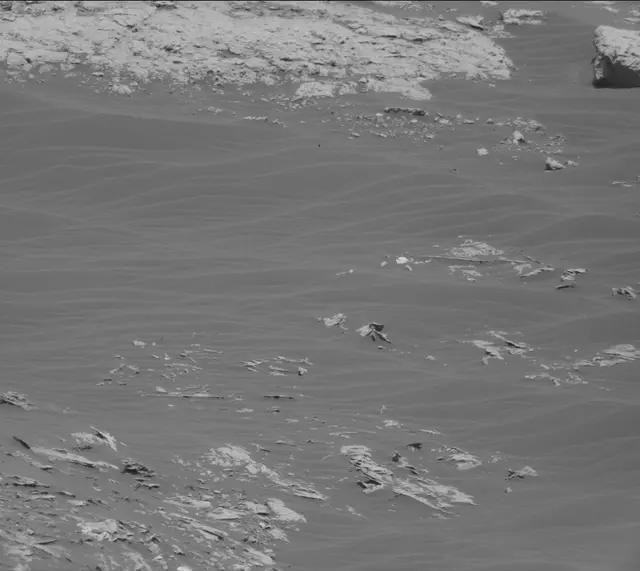 Sol 3061: Mast Camera (Mastcam)